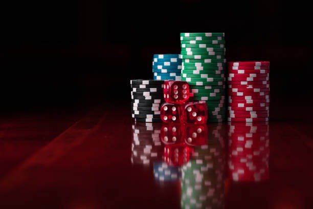 American Roulette wheel and live dealer at royalbet studio